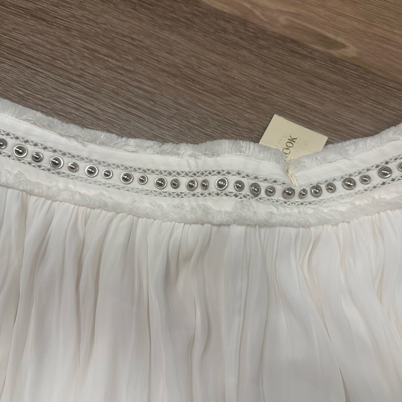 Ramy Brook NWT white mini skirt with silver studs size 10 - Picture 4 of 7